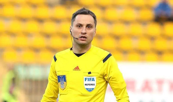 Украинский арбитр будет обслуживать ответный матч полуфинала Лиги Европы  Аталанта – Марсель
