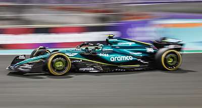 Алонсо став найшвидшим у перший день вік-енду Гран-Прі Саудівської Аравії